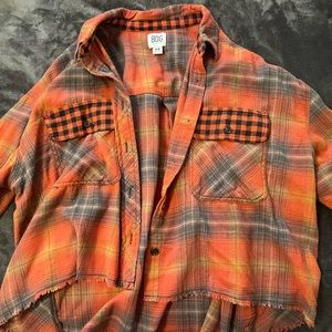 Urban Outfitters Cropped Flannel Size Large